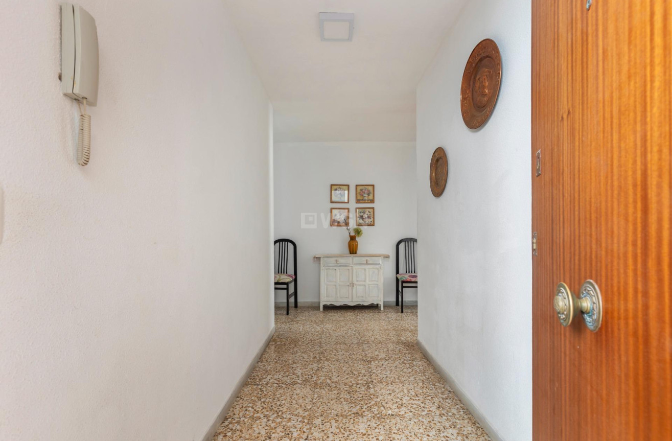 Resale - Apartment / flat - Torrevieja - Acequion