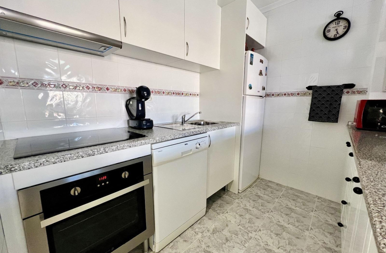 Reventa - Apartamento / piso - Torrevieja - Torrejón