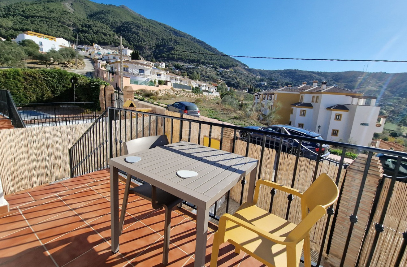 Resale - Townhouse - Alcaucín - Inland