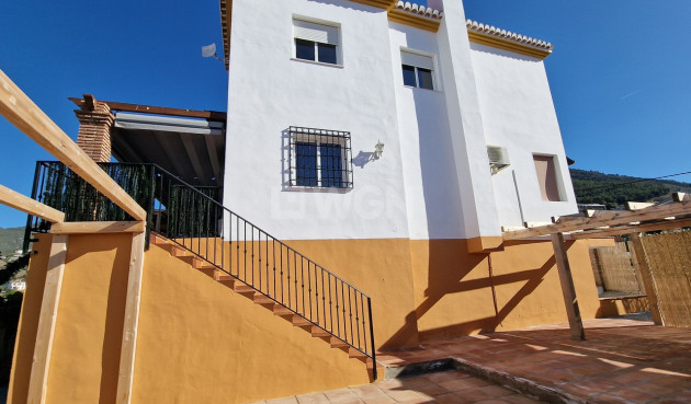 Resale - Townhouse - Alcaucín - Inland