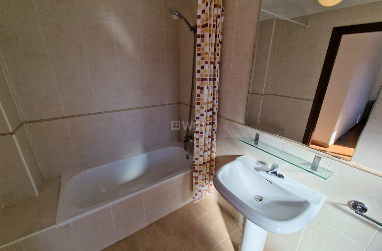 Resale - Townhouse - Alcaucín - Inland