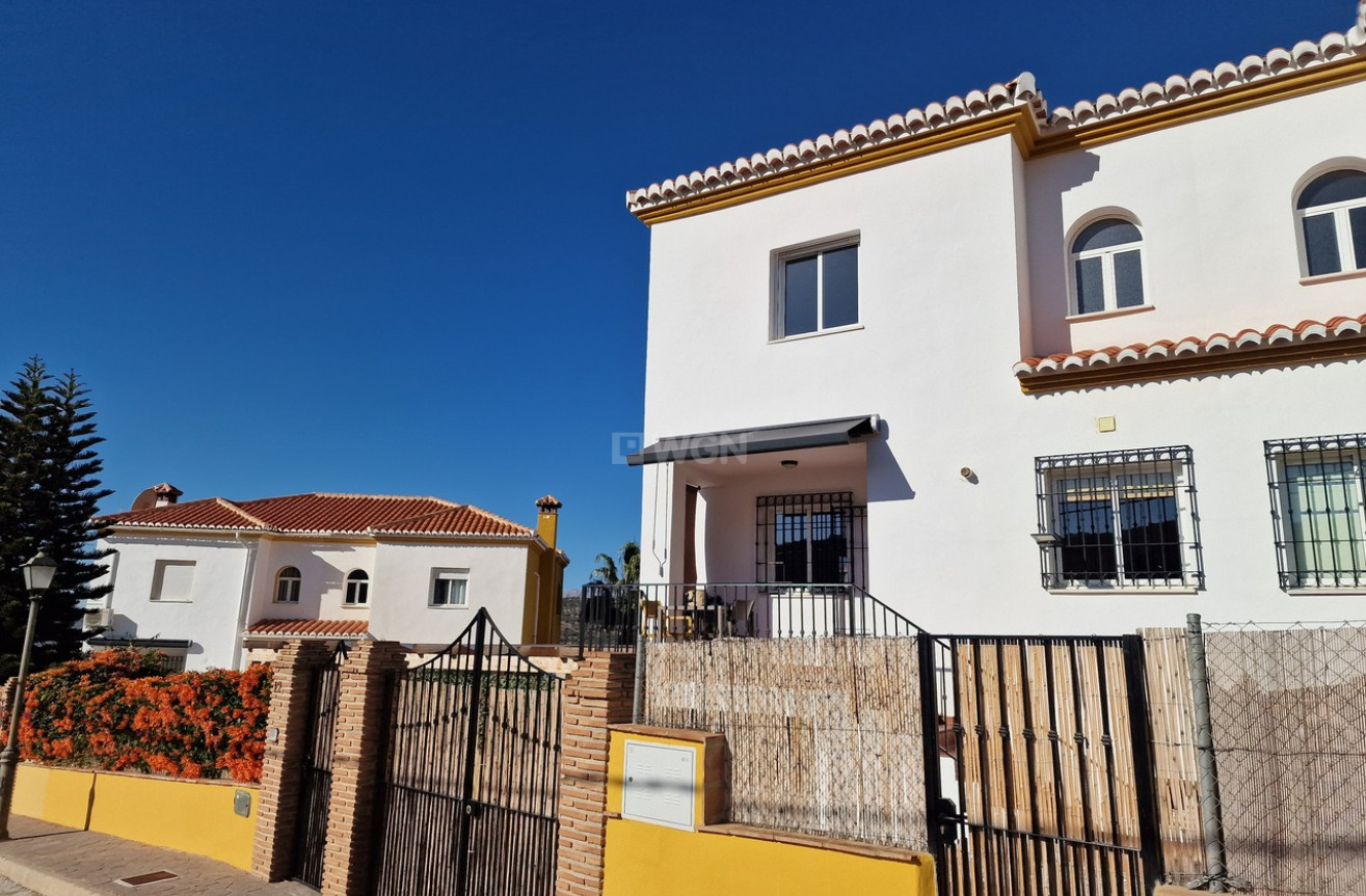 Resale - Townhouse - Alcaucín - Inland