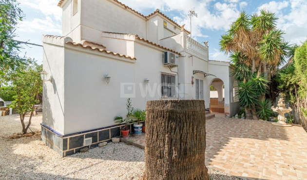 Resale - Villa - Orihuela Costa - La Florida