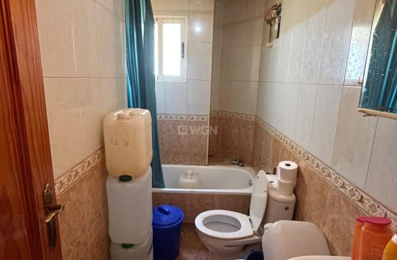 Resale - Apartment / flat - Torrevieja - Costa Blanca