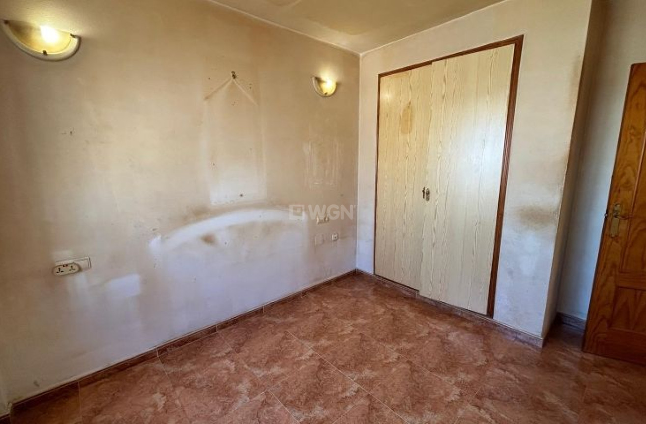 Resale - Apartment / flat - Torrevieja - Costa Blanca