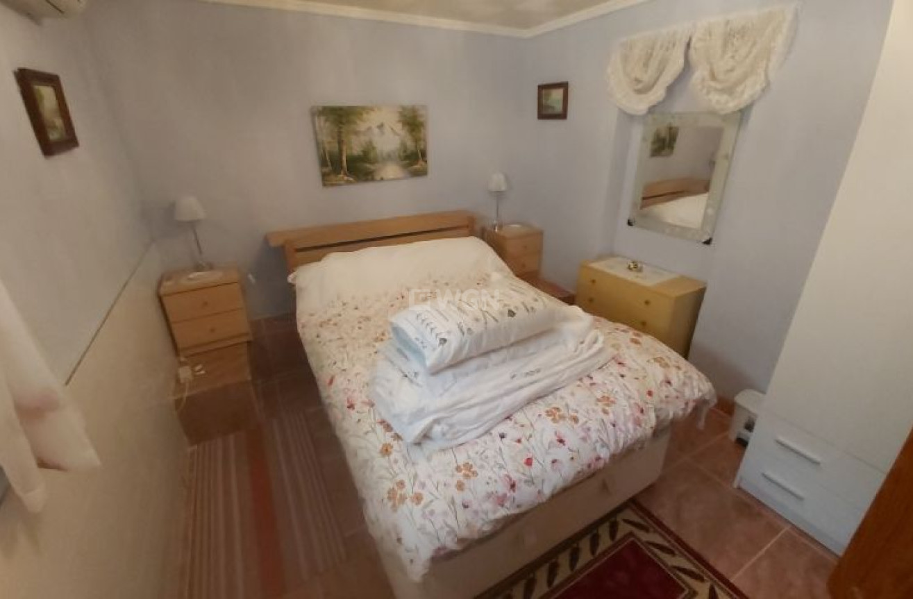 Odsprzedaż - Villa - San Fulgencio - Costa Blanca