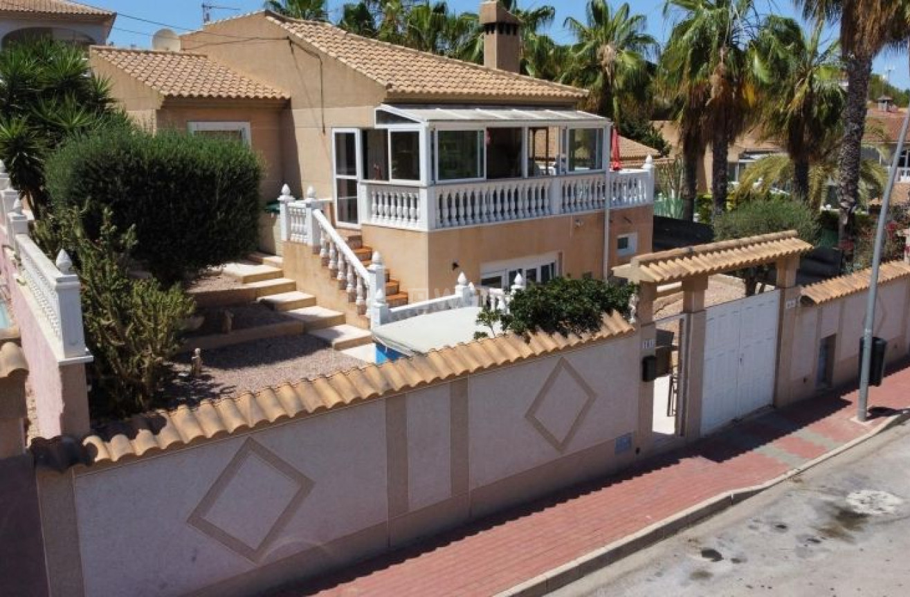 Odsprzedaż - Villa - Torrevieja - Costa Blanca