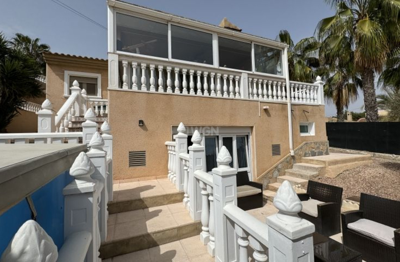 Odsprzedaż - Villa - Torrevieja - Costa Blanca