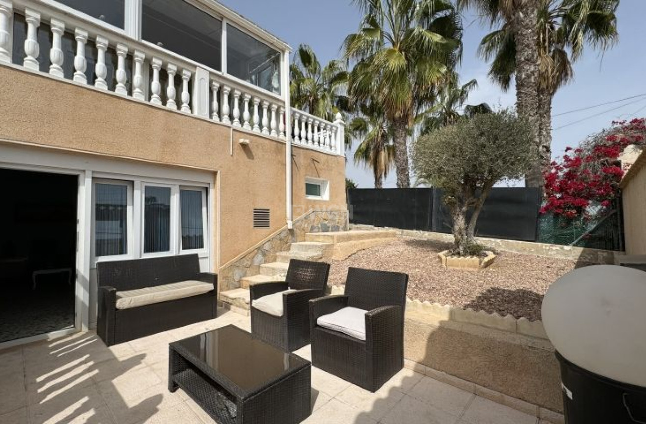 Odsprzedaż - Villa - Torrevieja - Costa Blanca