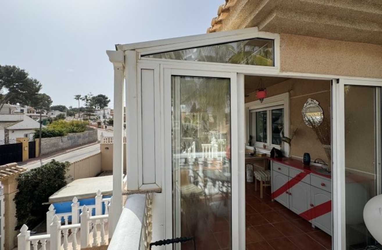 Odsprzedaż - Villa - Torrevieja - Costa Blanca