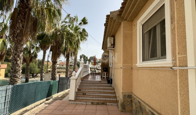 Odsprzedaż - Villa - Torrevieja - Costa Blanca