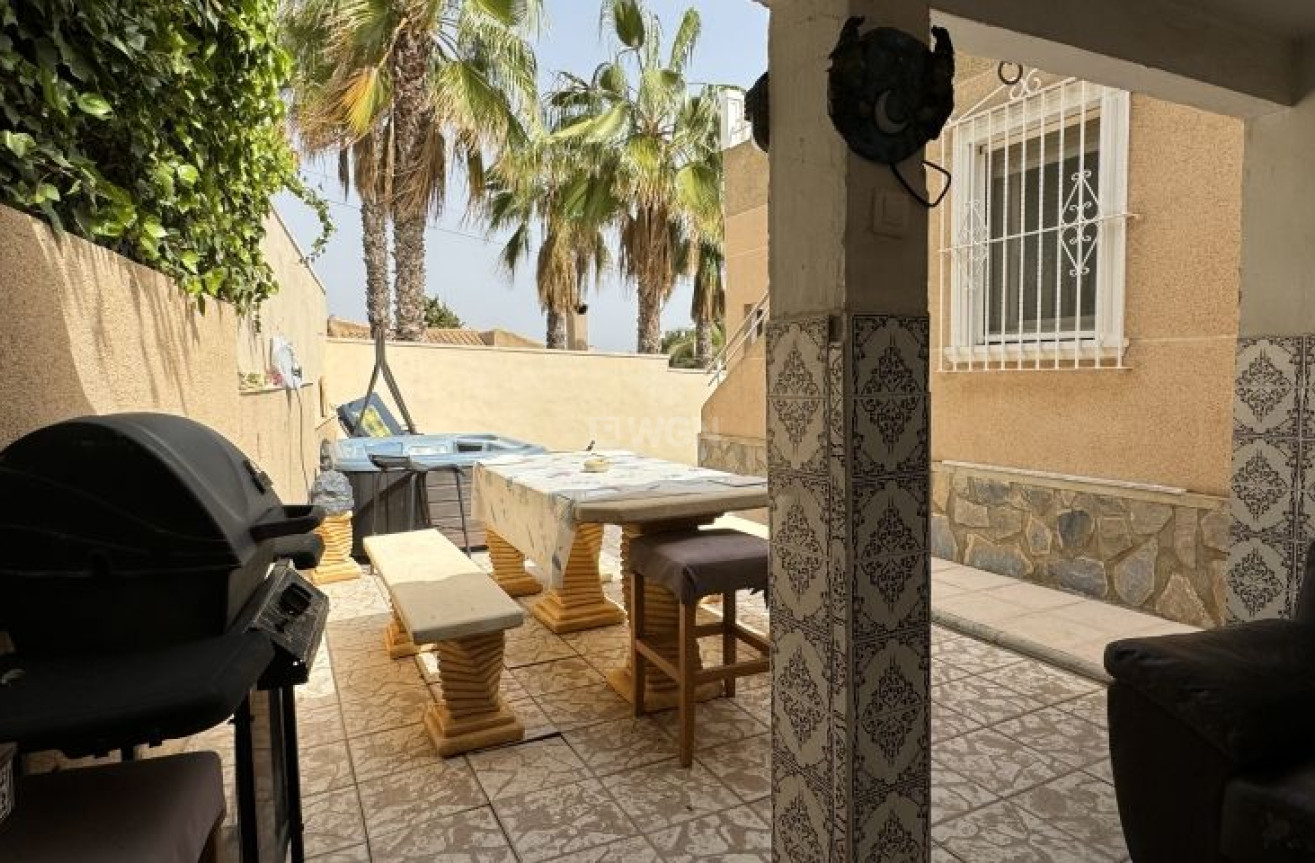 Odsprzedaż - Villa - Torrevieja - Costa Blanca