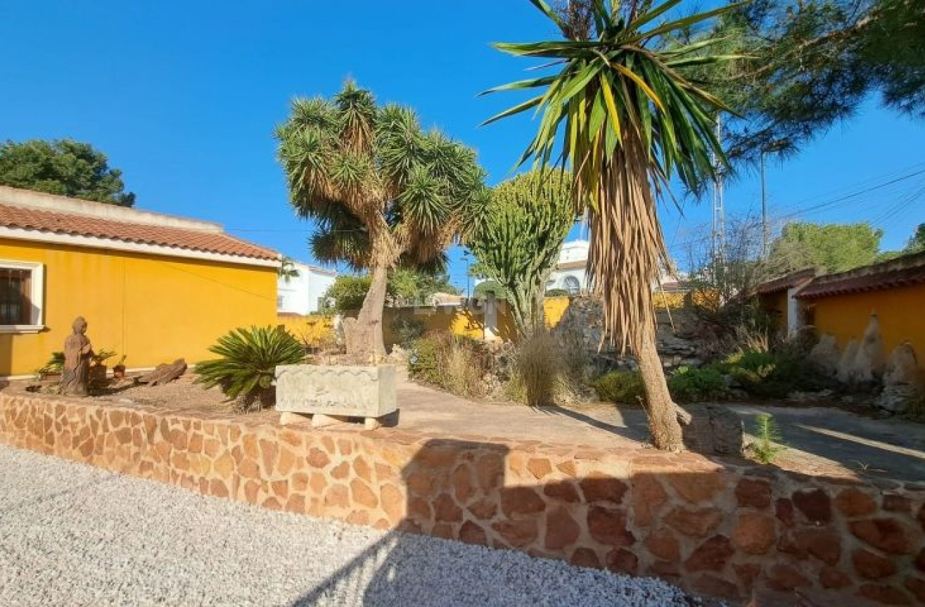 Resale - Villa - Pinar de Campoverde - Inland