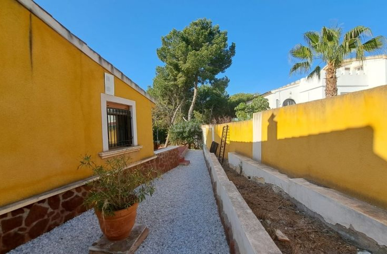 Reventa - Villa - Pinar de Campoverde - Inland