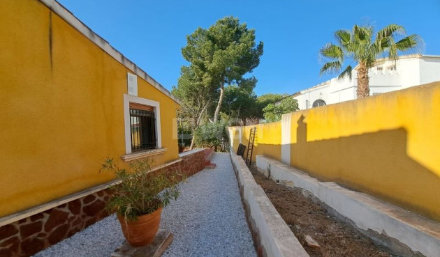 Reventa - Villa - Pinar de Campoverde - Inland