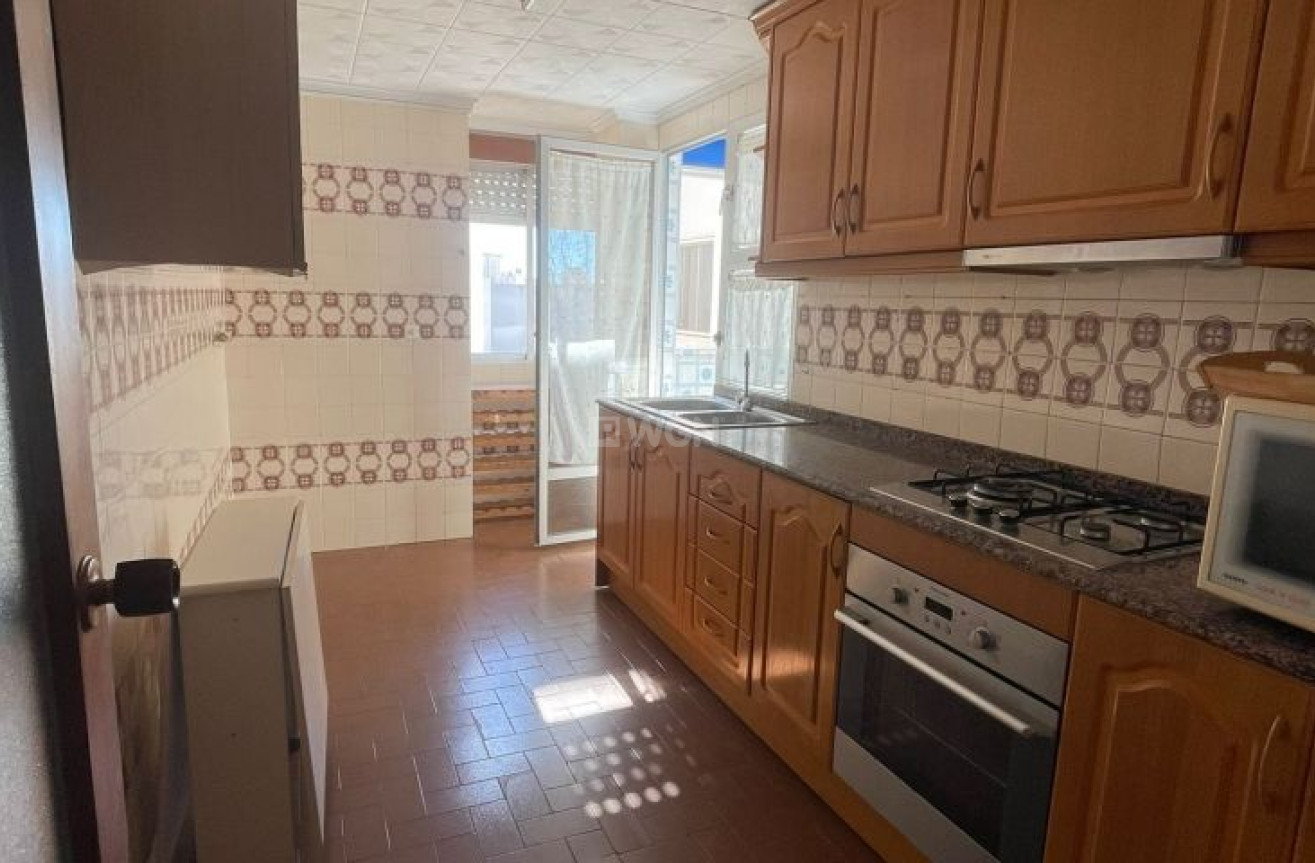 Resale - Apartment / flat - Torrevieja - Costa Blanca