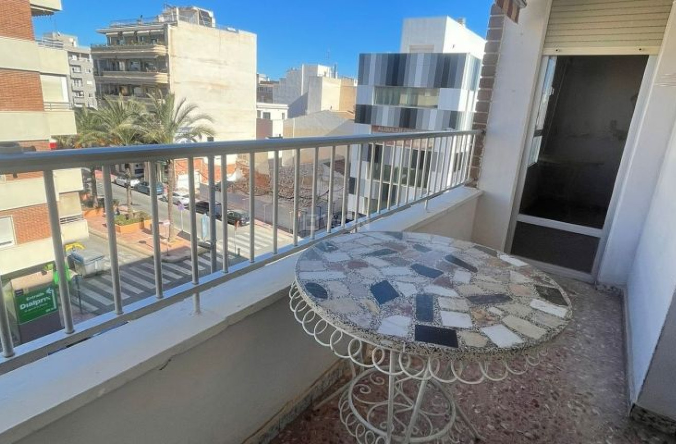 Resale - Apartment / flat - Torrevieja - Costa Blanca