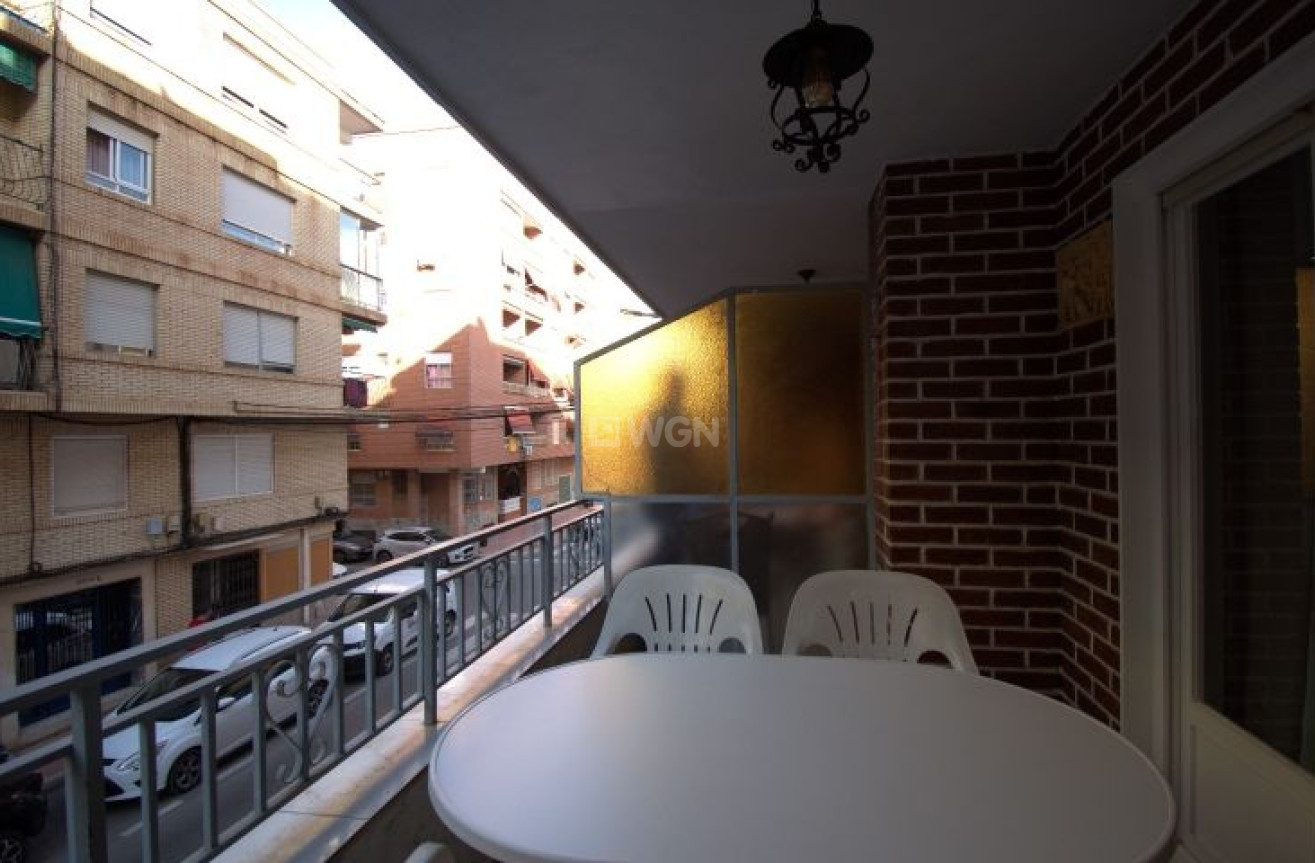 Resale - Apartment / flat - Torrevieja - Costa Blanca