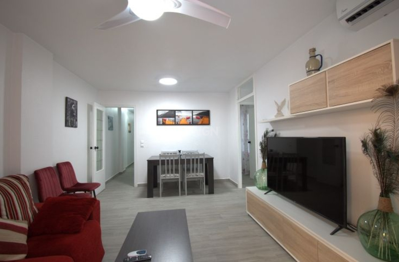 Resale - Apartment / flat - Torrevieja - Costa Blanca