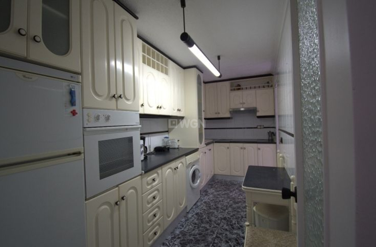 Resale - Apartment / flat - Torrevieja - Costa Blanca