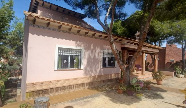 Resale - Villa - San Miguel de Salinas - Inland