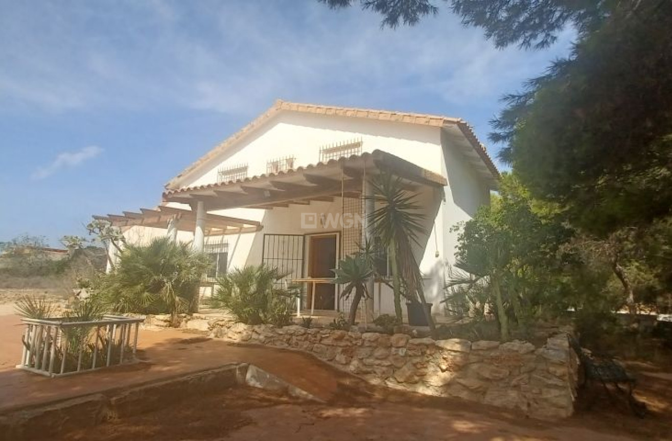 Resale - Villa - Orihuela Costa - Costa Blanca