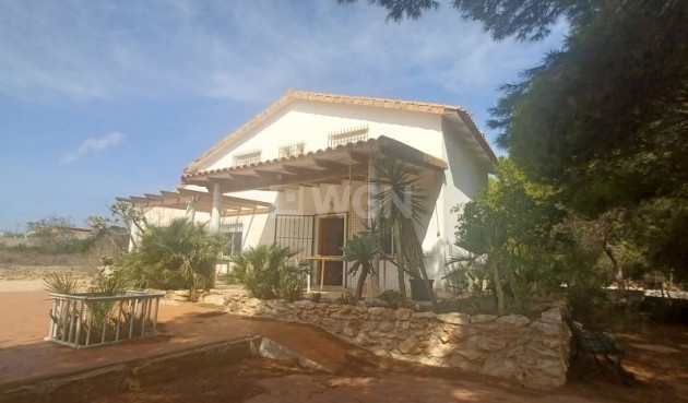 Resale - Villa - Orihuela Costa - Costa Blanca