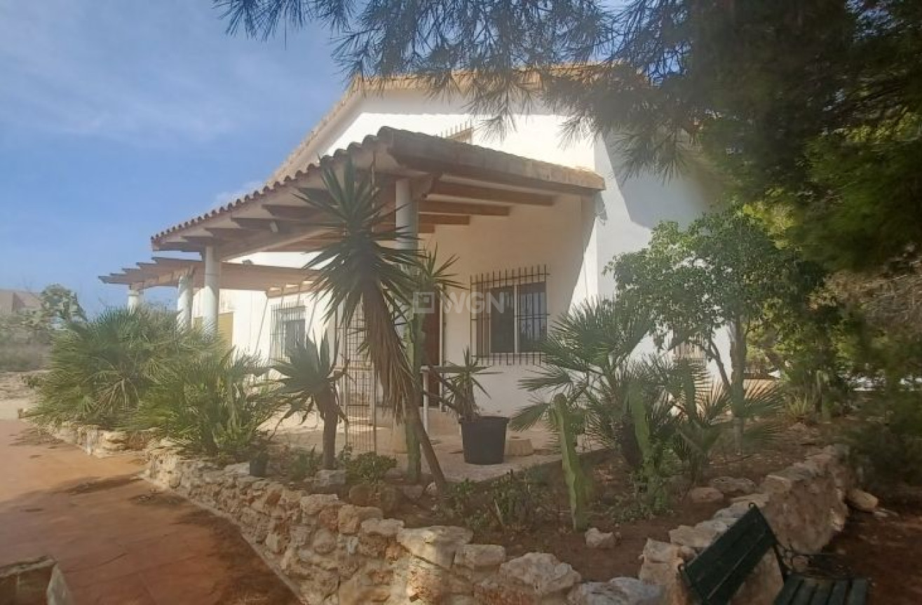 Resale - Villa - Orihuela Costa - Costa Blanca