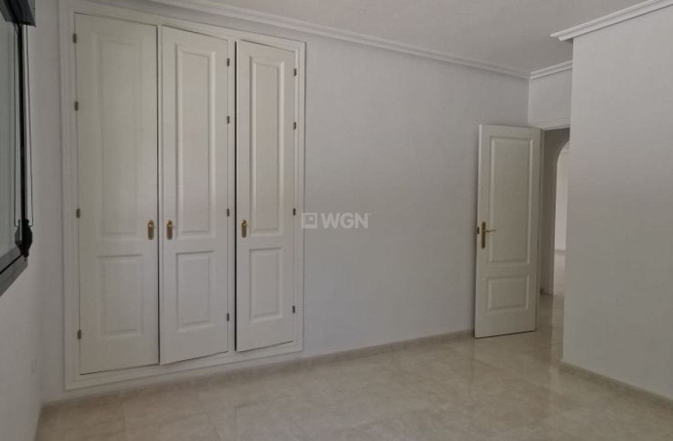 Resale - Apartment / flat - Orihuela Costa - Costa Blanca