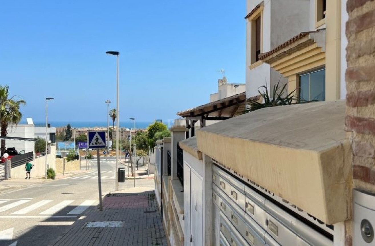 Odsprzedaż - Mieszkanie w bloku - Guardamar del Segura - Costa Blanca