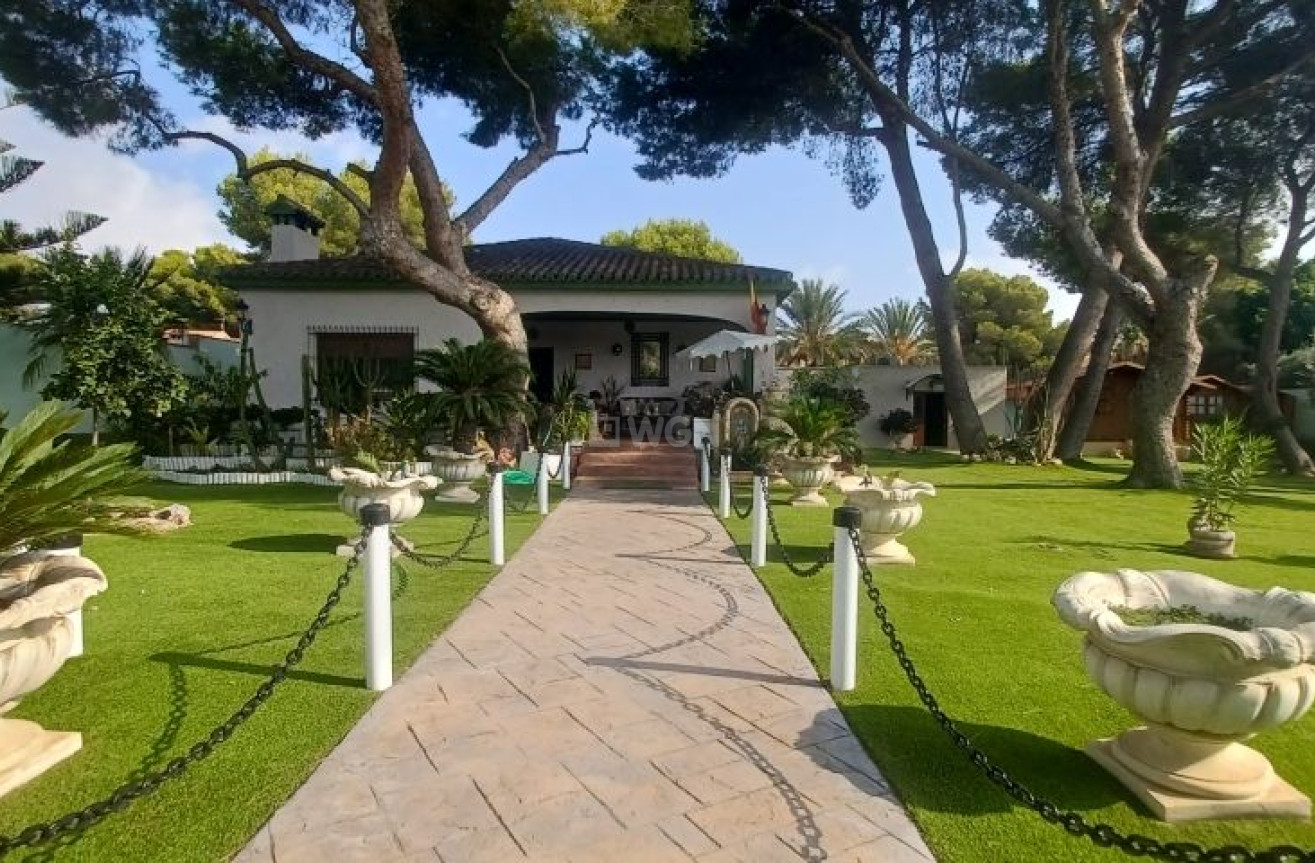 Odsprzedaż - Villa - Orihuela Costa - Costa Blanca