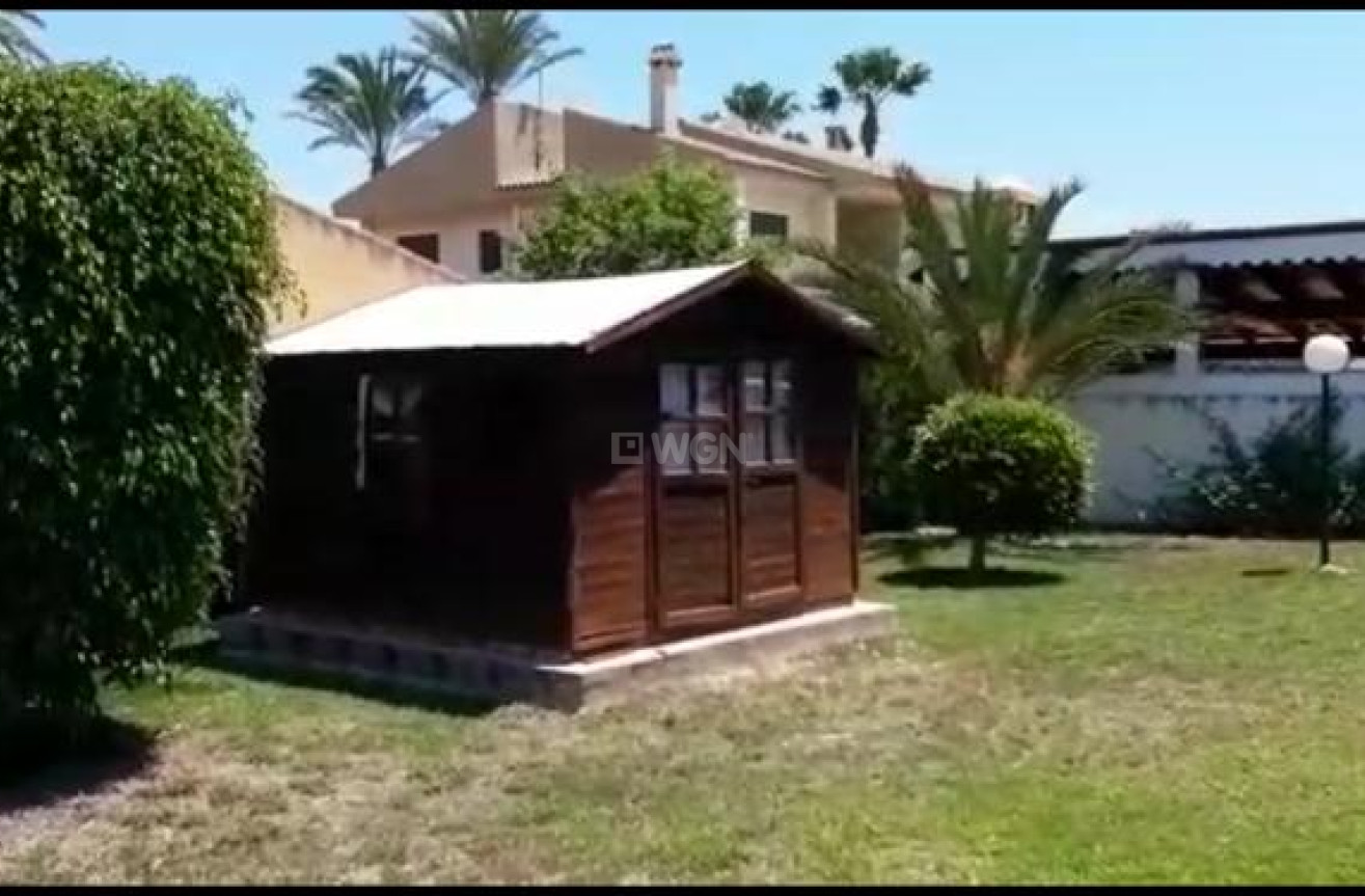 Resale - Villa - Torrevieja - Costa Blanca