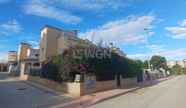 Odsprzedaż - Villa - Orihuela Costa - Costa Blanca