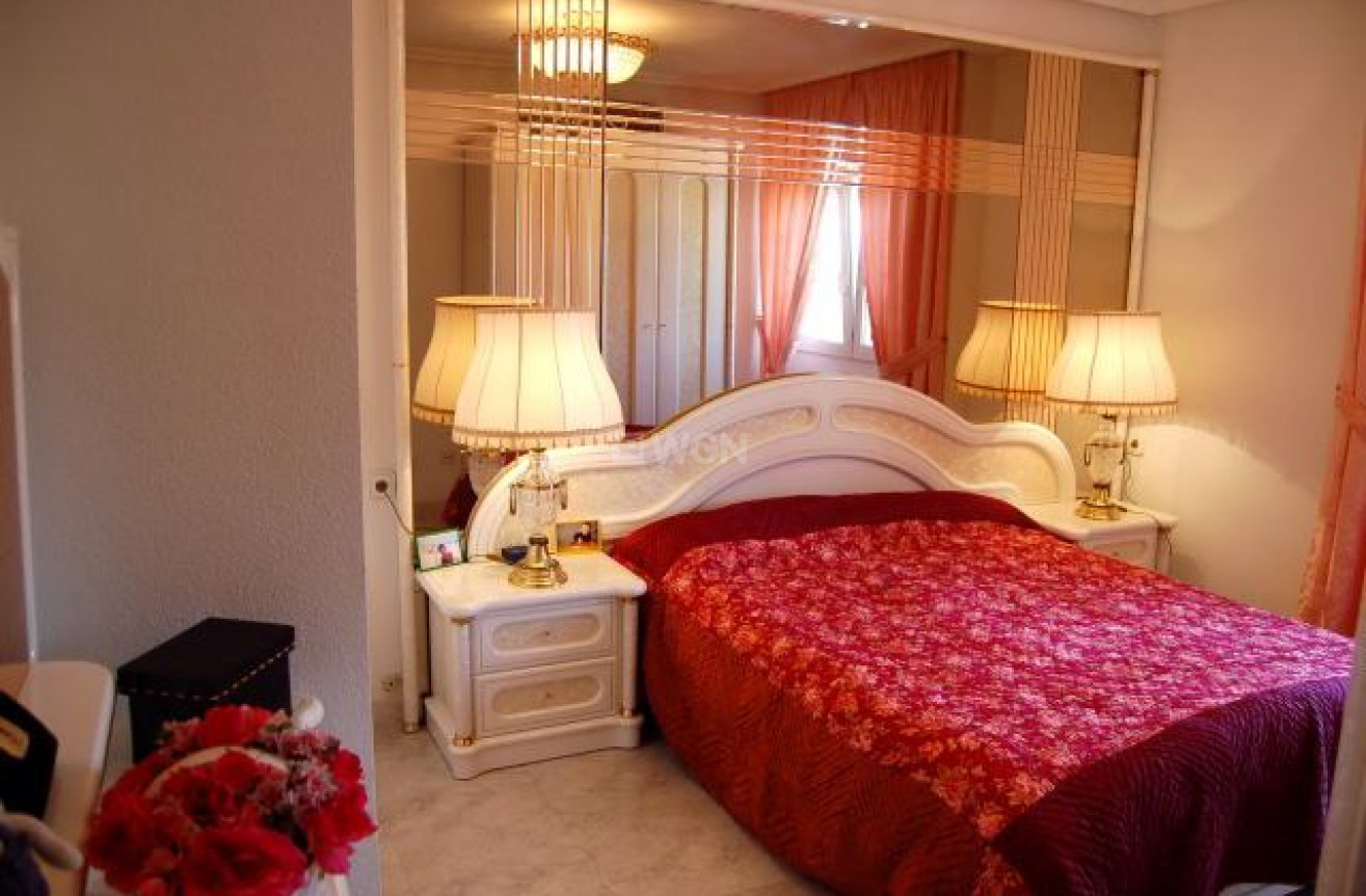 Resale - Villa - Playa Flamenca - Costa Blanca