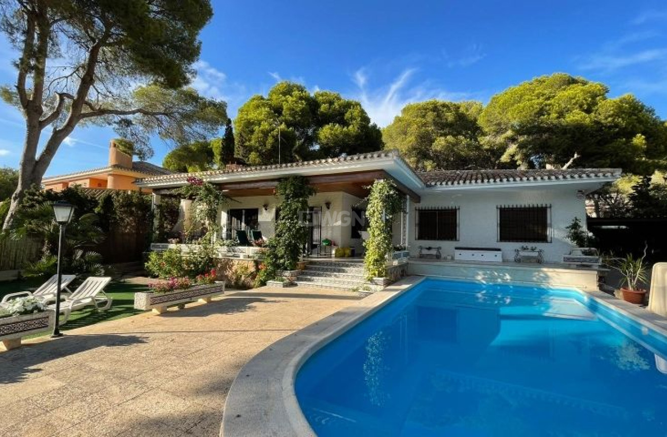 Odsprzedaż - Villa - Campoamor - Costa Blanca