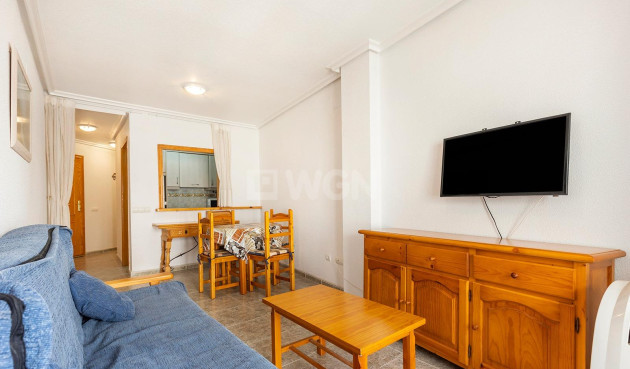 Resale - Apartment / flat - Torrevieja - La Mata Pueblo