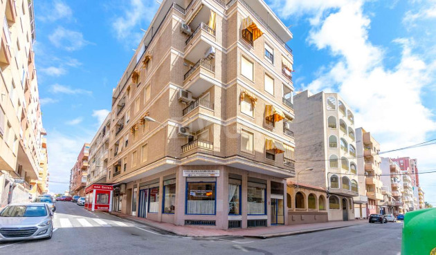 Resale - Commercial - Torrevieja - Costa Blanca