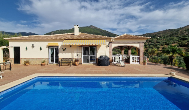 Reventa - Villa - Alcaucín - Inland