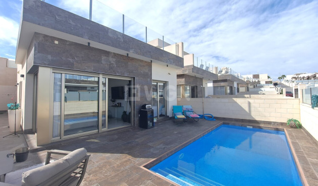 Odsprzedaż - Villa - Orihuela Costa - Costa Blanca