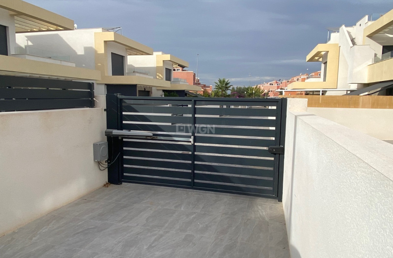 Reventa - Villa - Los Montesinos - Costa Blanca