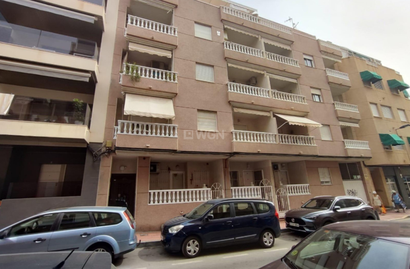 Resale - Apartment / flat - Torrevieja - Costa Blanca