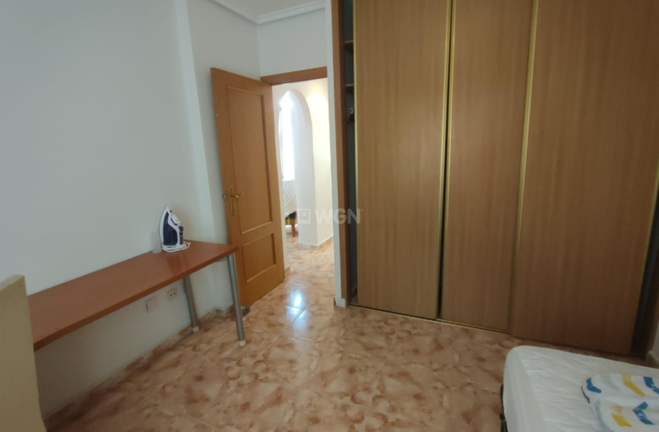 Resale - Apartment / flat - Torrevieja - Costa Blanca