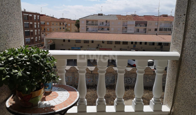 Resale - Apartment / flat - Torrevieja - Estacion De Autobuses