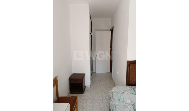 Resale - Apartment / flat - Torrevieja - Estacion De Autobuses