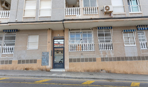 Resale - Apartment / flat - Torrevieja - Estacion De Autobuses