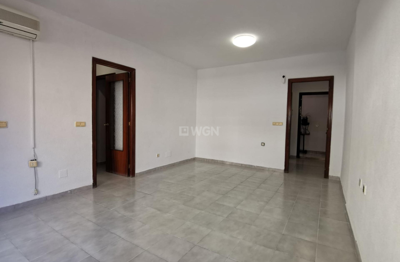 Reventa - Apartamento / piso - Torrevieja - Estacion De Autobuses