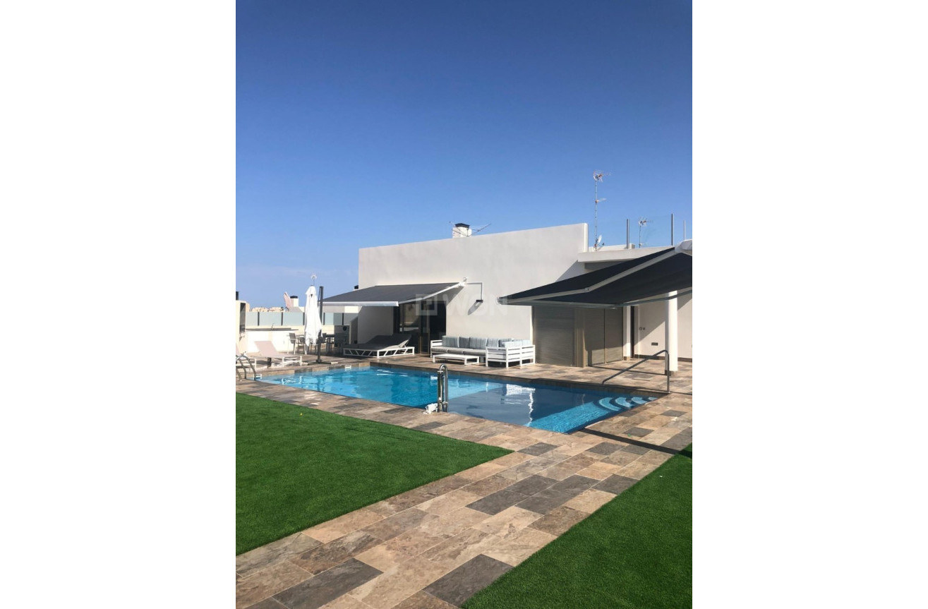 Resale - Villa - Orihuela Costa - Costa Blanca