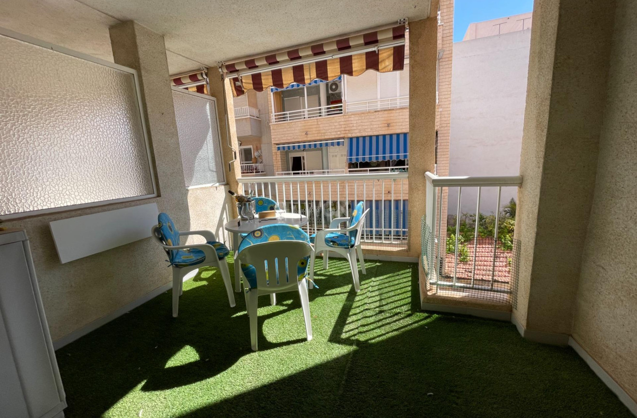 Resale - Apartment / flat - Torrevieja - Playa del Cura