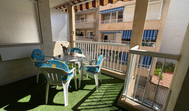 Resale - Apartment / flat - Torrevieja - Playa del Cura