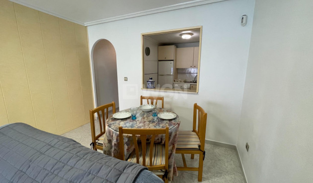 Resale - Apartment / flat - Torrevieja - Playa del Cura